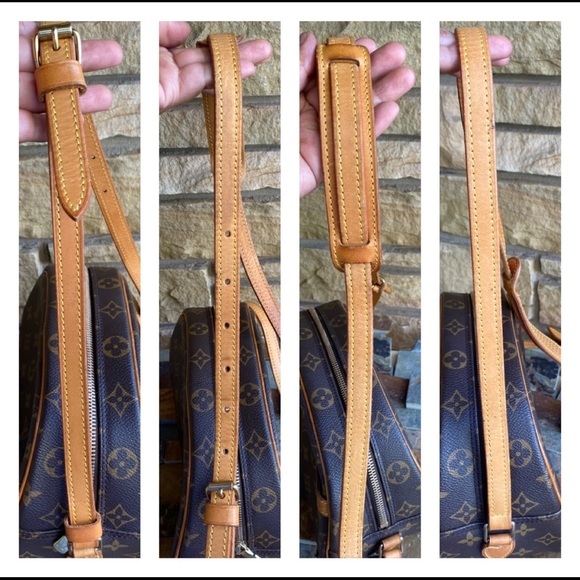 Louis Vuitton Crossbody - Picture 9 of 15